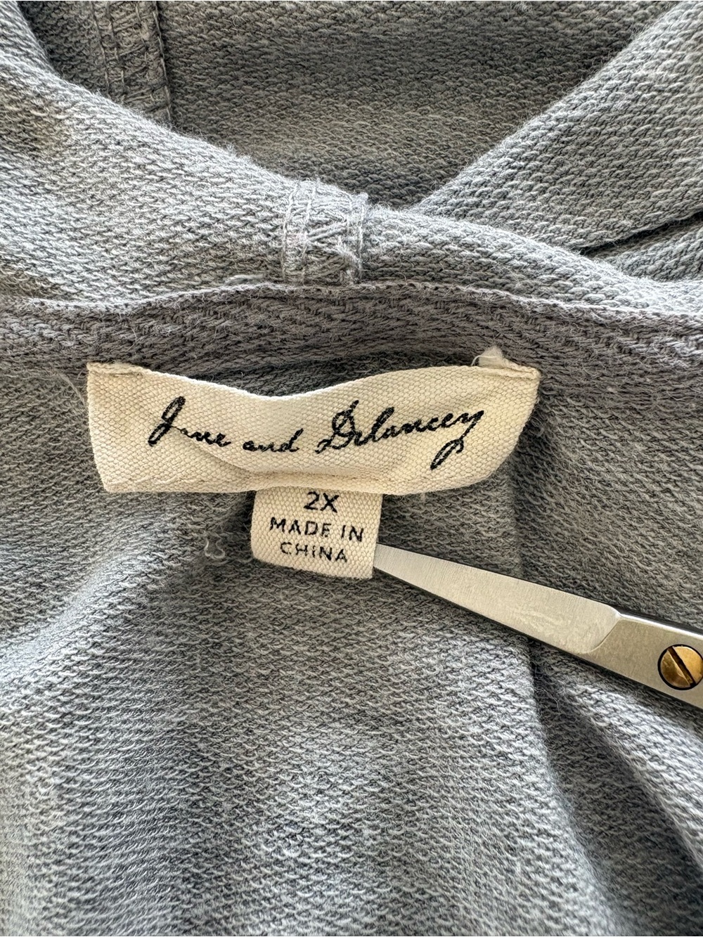 Jane and Delancey Gray Camo Lightweight Pullover Hoodie Size 2X - Picture 4 of 6